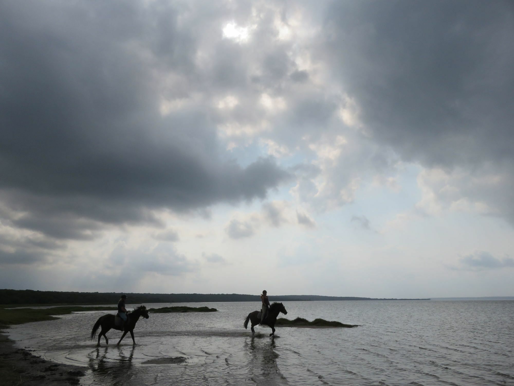 Вілла We Bushcamp & Horse Safaris Глуглуве Екстер'єр фото